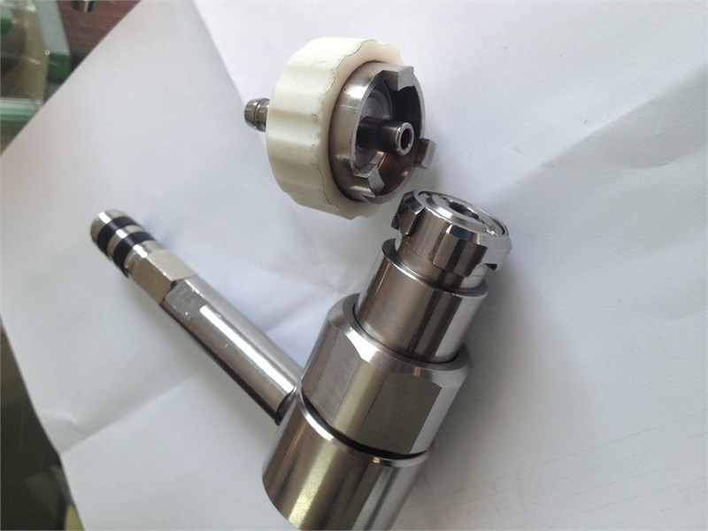 Khớp nối đầu trục